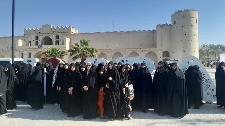 حضور طلاب مدرسه علمیه حضرت رقیه(س) برازجان در راهپیمایی یوم‌الله ۱۳ آبان
