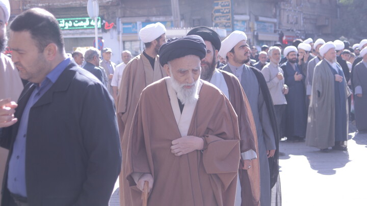 حضور طلاب و روحانیون در اجتماع ۱۳ آبان همدان