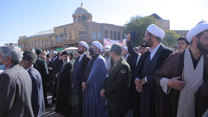 حضور طلاب و روحانیون در اجتماع ۱۳ آبان همدان