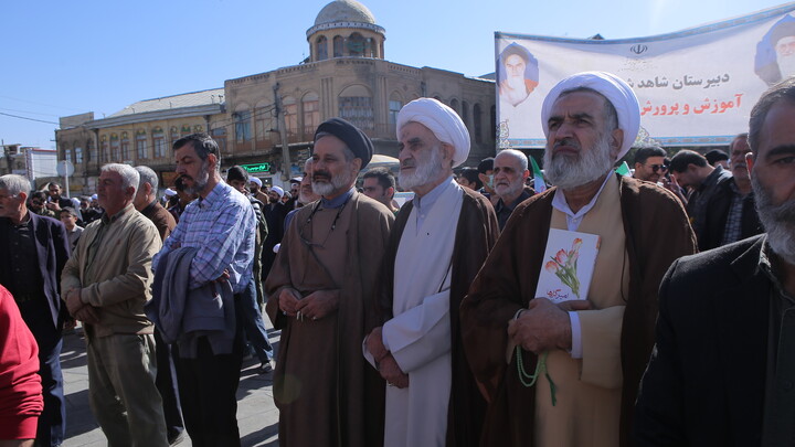 حضور طلاب و روحانیون در اجتماع ۱۳ آبان همدان