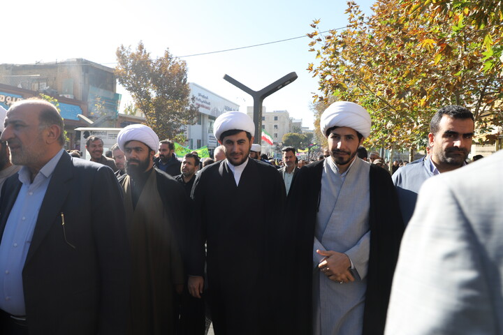 تصاویر/ راهپیمایی یوم الله 13 آبان ماه 1404در سنندج