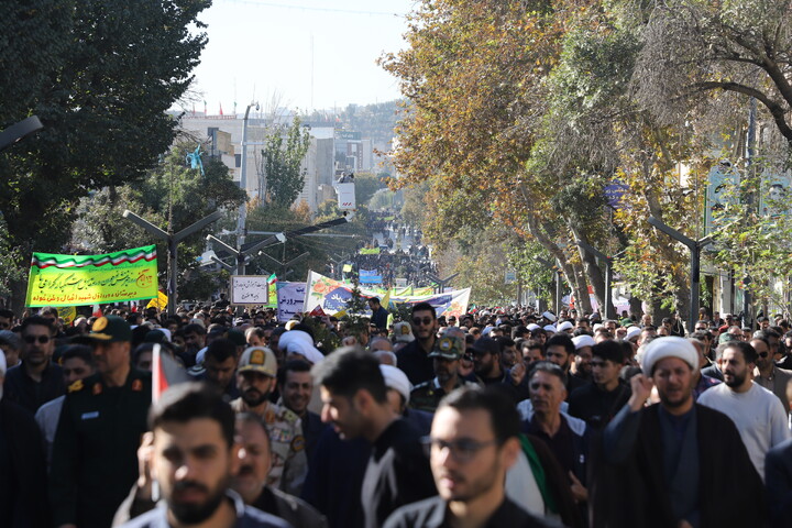 تصاویر/ راهپیمایی یوم الله 13 آبان ماه 1404در سنندج