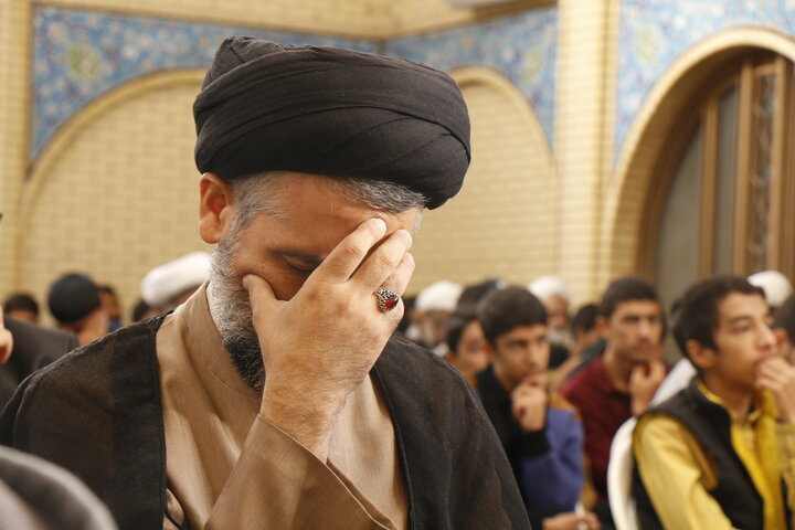 مراسم عزاداری ایام فاطمیه و بزرگداشت ۱۳ آبان در مدرسه علمیه صالحیه کرمان