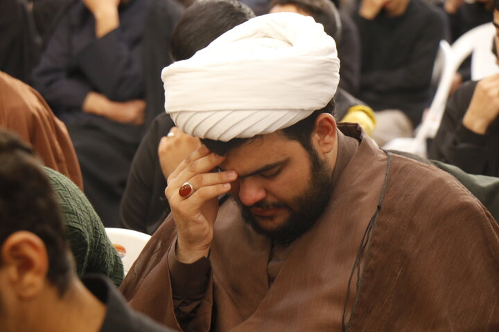 مراسم عزاداری ایام فاطمیه و بزرگداشت ۱۳ آبان در مدرسه علمیه صالحیه کرمان