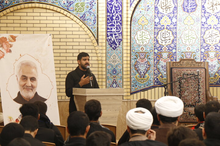 مراسم عزاداری ایام فاطمیه و بزرگداشت ۱۳ آبان در مدرسه علمیه صالحیه کرمان