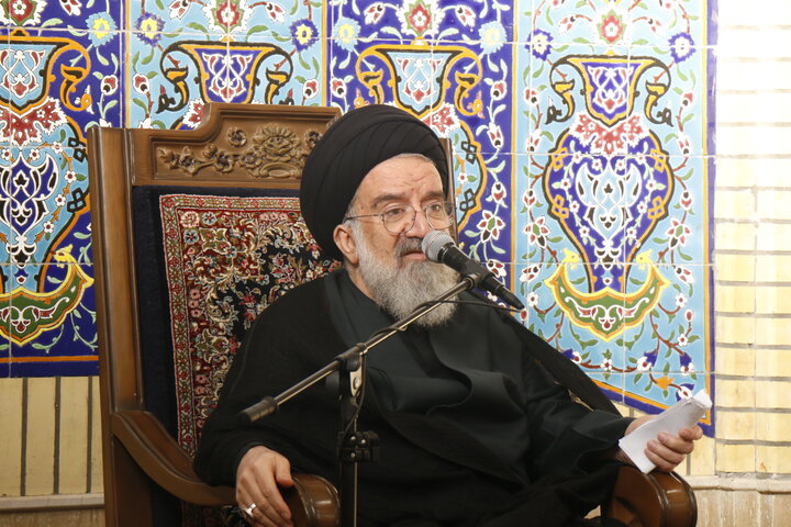 مراسم عزاداری ایام فاطمیه و بزرگداشت ۱۳ آبان در مدرسه علمیه صالحیه کرمان