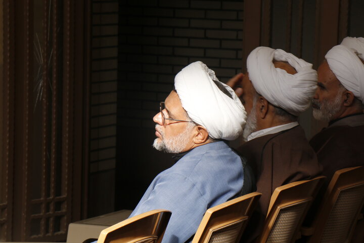 مراسم عزاداری ایام فاطمیه و بزرگداشت ۱۳ آبان در مدرسه علمیه صالحیه کرمان