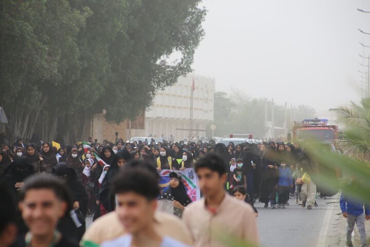  راهپیمایی یوم الله سیزدهم آبان ماه در شهرستان جاسک
