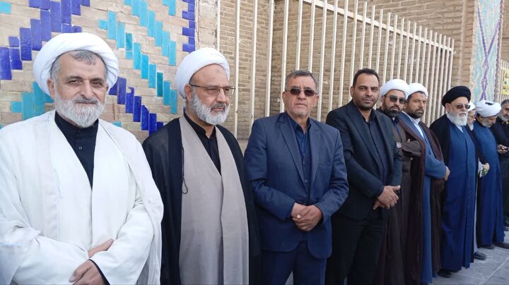 حضور مدیر و طلاب حوزه علمیه خواهران استان یزد در راهپیمایی یومالله ۱۳ آبان