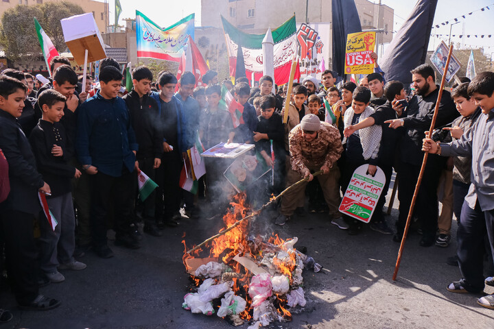 راهپیمایی سراسری یوم الله ۱۳ آبان در شهر مقدّس قم

