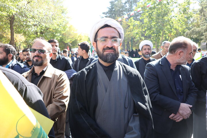 راهپیمایی ۱۳ آبان در شهرکرد
