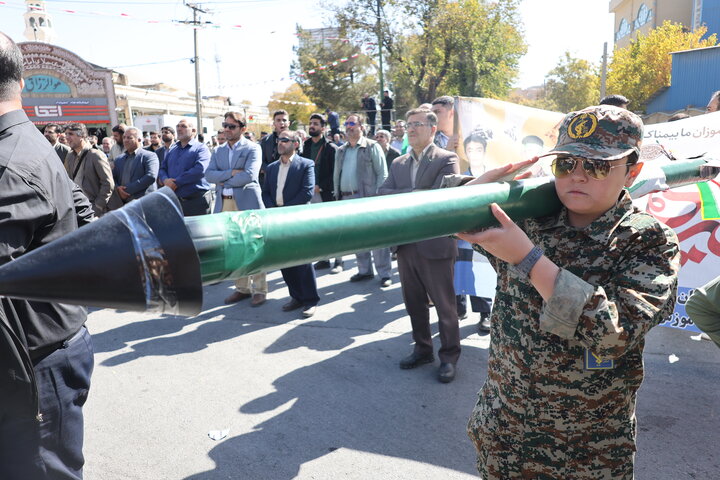 راهپیمایی ۱۳ آبان در شهرکرد
