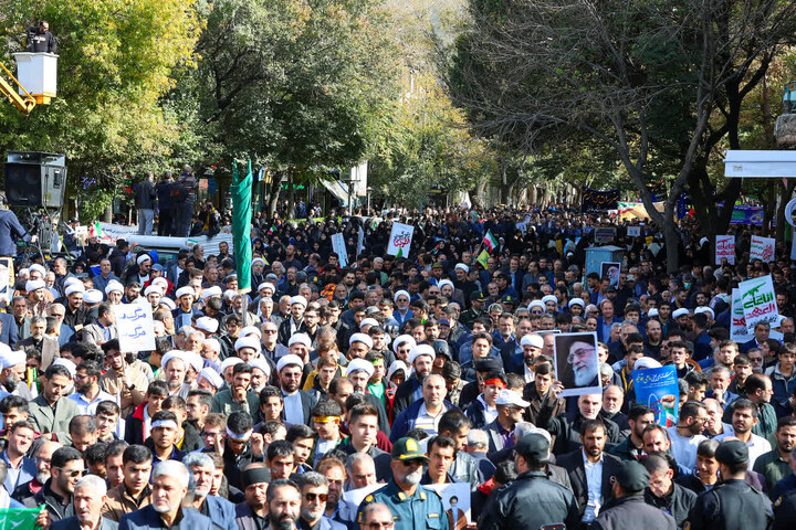 راهپیمایی یوم الله ۱۳ آبان ماه ۱۴۰۴ در تبریز
