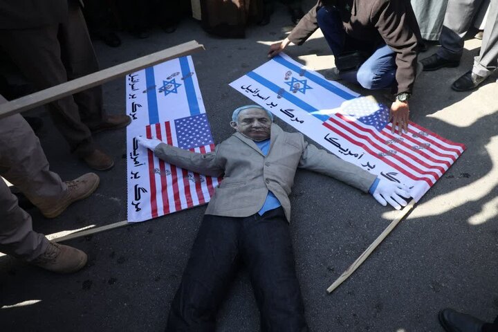 راهپیمایی یوم الله ۱۳ آبان و روز دانش آموز در ارومیه
