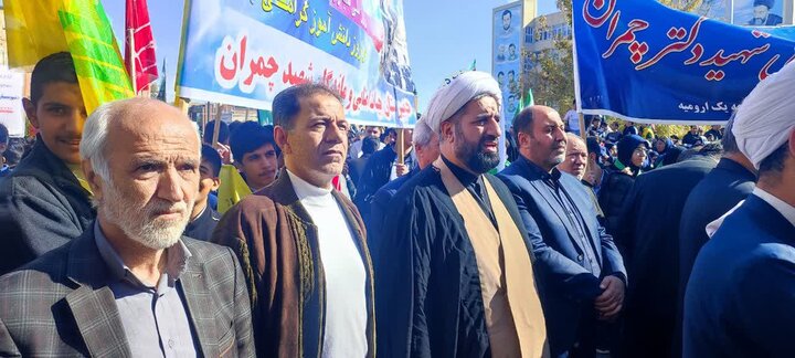 راهپیمایی یوم الله ۱۳ آبان و روز دانش آموز در ارومیه
