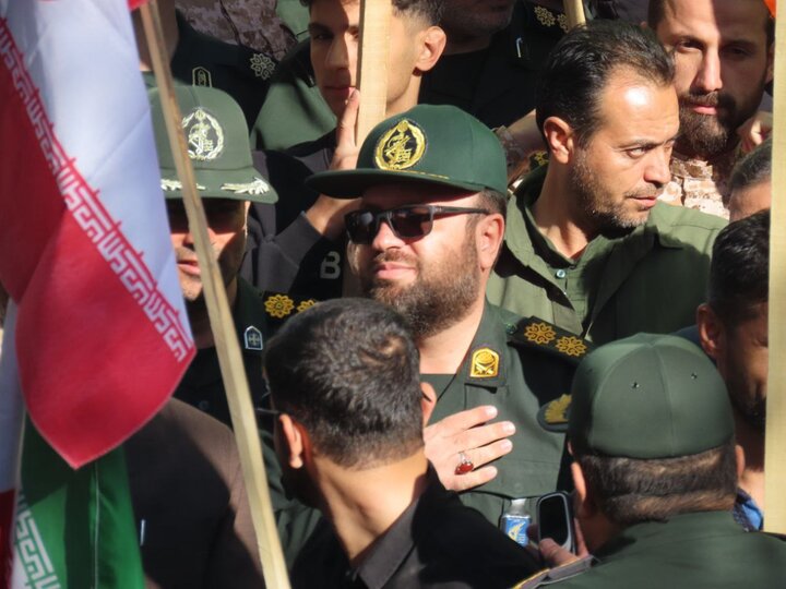 حضور مردم بوکان در راهپیمایی ۱۳ آبان
