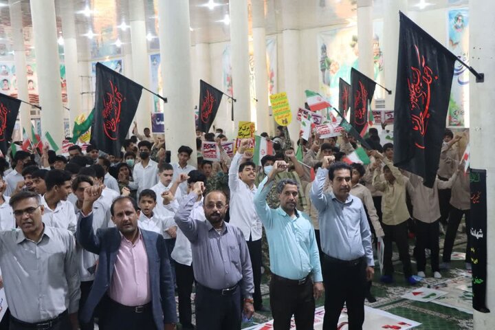 تصاویر/  مراسم ۱۳ آبان روز دانش آموز و روزه مبارزه ملی استکبار جهانی