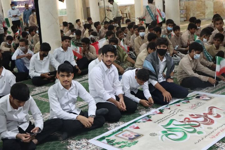 تصاویر/  مراسم ۱۳ آبان روز دانش آموز و روزه مبارزه ملی استکبار جهانی