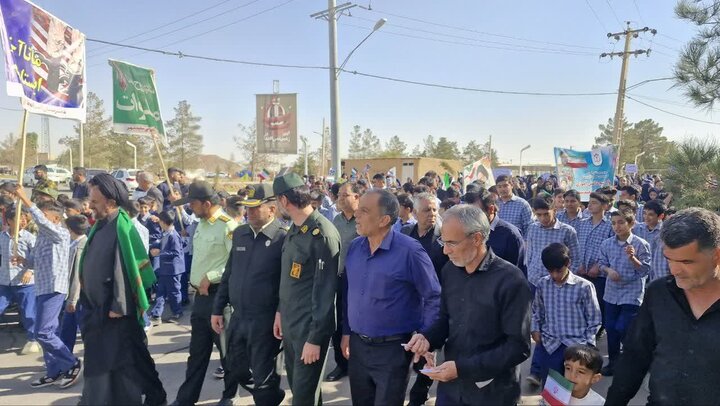 تصاویر/ مراسم راهپیمایی یوم الله سیزدهم آبان درسفیدشهر