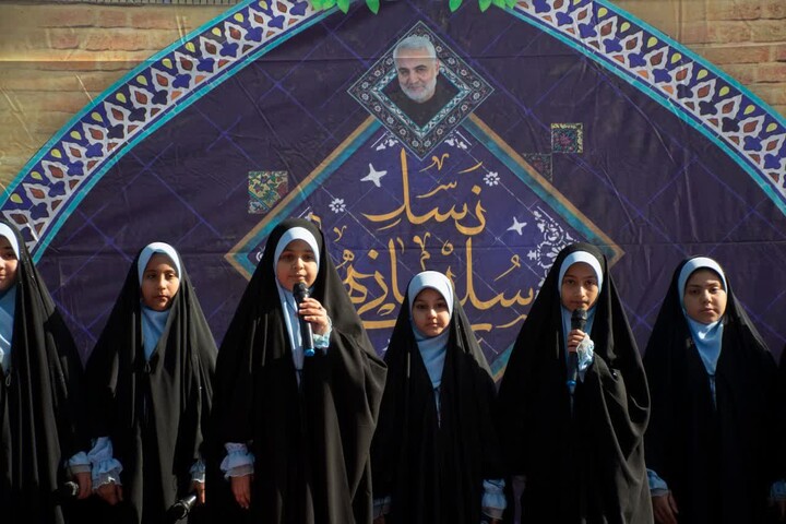 تصاویر/ راهپیمایی یوم الله 13 آبان شهرستان سمنان