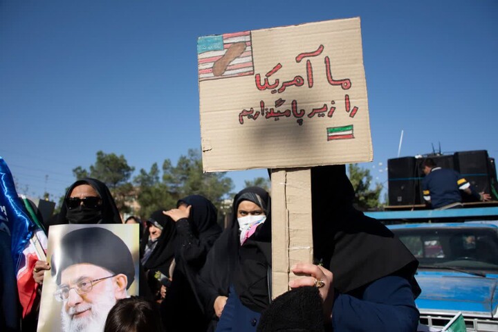 تصاویر/ راهپیمایی یوم الله 13 آبان شهرستان سمنان