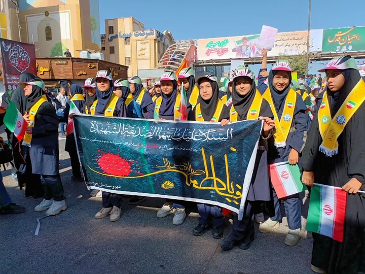 تصاویر/ راهپیمایی یوم الله 13 آبان شهرستان سمنان