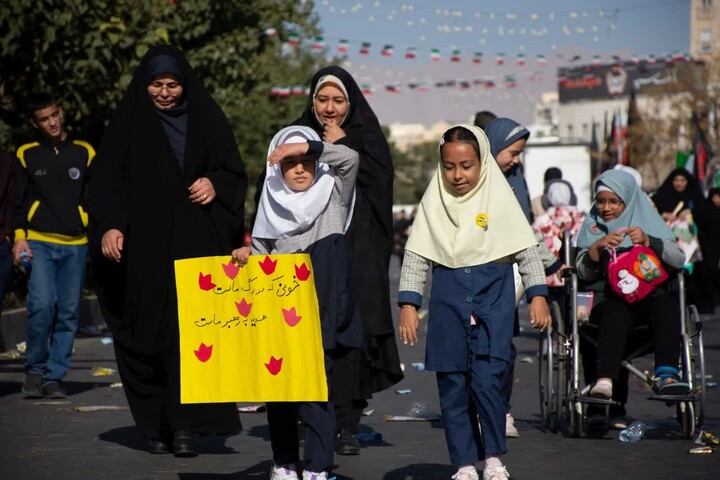 تصاویر/ راهپیمایی یوم الله 13 آبان شهرستان سمنان