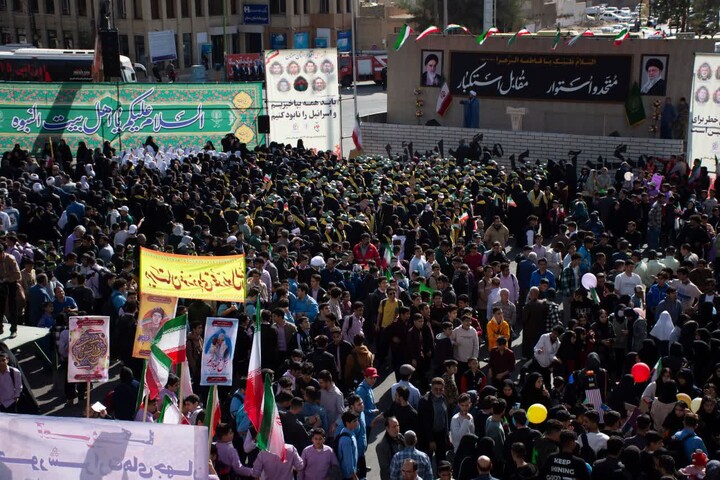 تصاویر/ راهپیمایی یوم الله 13 آبان شهرستان سمنان