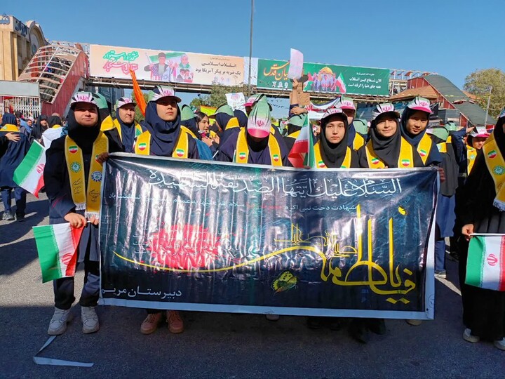 تصاویر/ راهپیمایی یوم الله 13 آبان شهرستان سمنان
