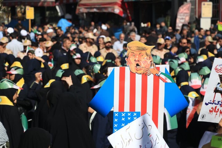 تصاویر/ راهپیمایی یوم الله 13 آبان شهرستان سمنان