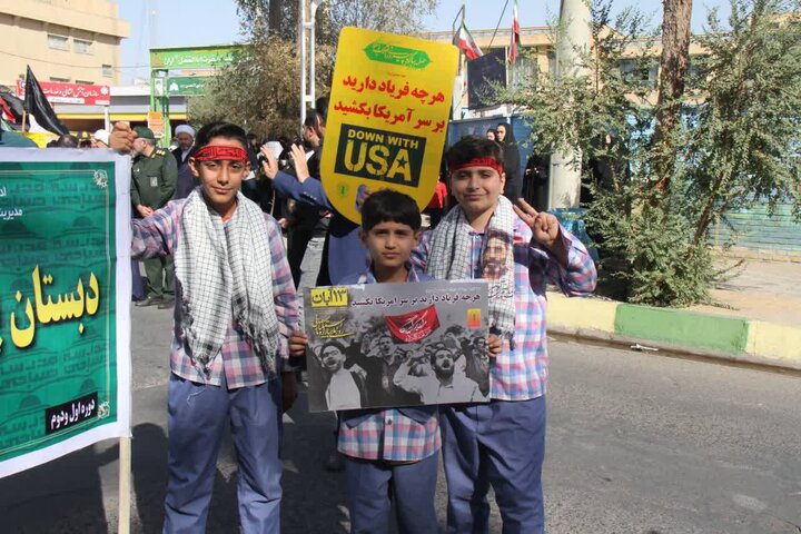 تصاویر/مراسم بزرگداشت یوم الله سیزده آبان در آران وبیدگل