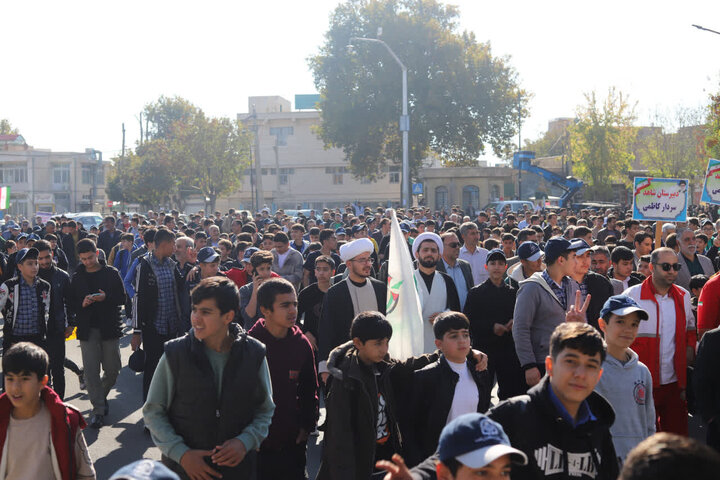تصاویر/ برگزاری راهپیمایی روز ملی مبارزه با استکبار جهانی در نقده