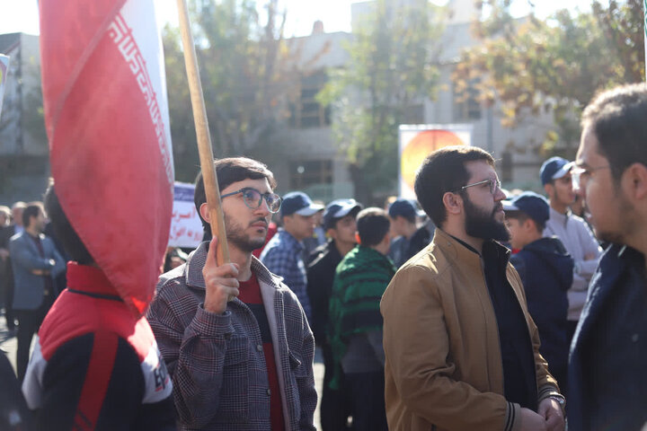تصاویر/ برگزاری راهپیمایی روز ملی مبارزه با استکبار جهانی در نقده