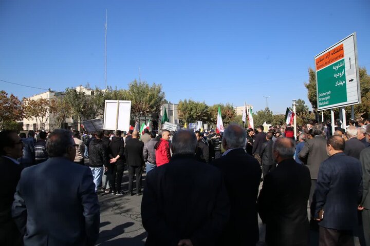تصاویر/ برگزاری راهپیمایی روز ملی مبارزه با استکبار جهانی در نقده