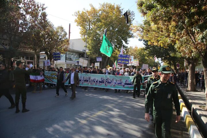 تصاویر/ برگزاری راهپیمایی روز ملی مبارزه با استکبار جهانی در نقده