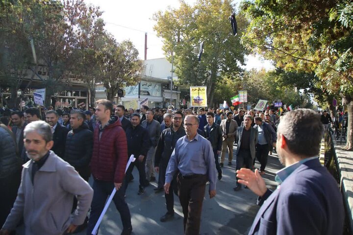 تصاویر/ برگزاری راهپیمایی روز ملی مبارزه با استکبار جهانی در نقده