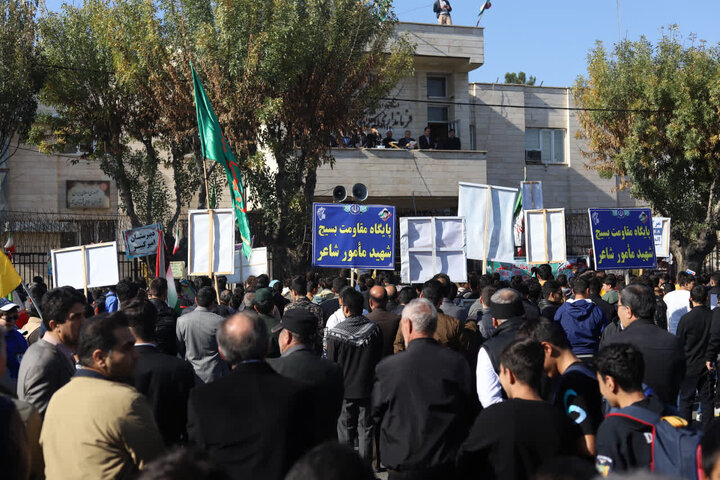 تصاویر/ برگزاری راهپیمایی روز ملی مبارزه با استکبار جهانی در نقده