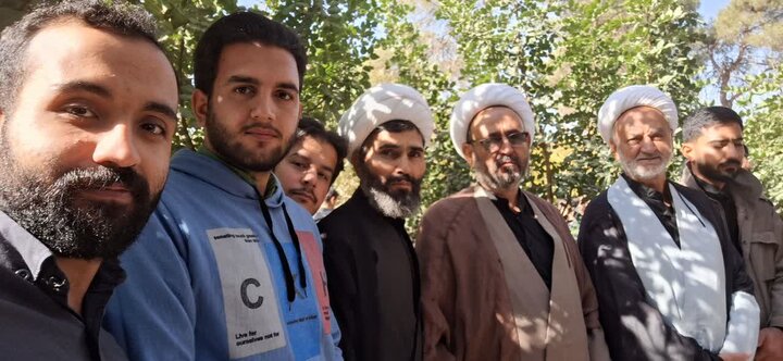 تصاویر/ طلاب و اساتید مدارس علمیه کاشان در راهپیمایی یوم‌الله 13 آبان