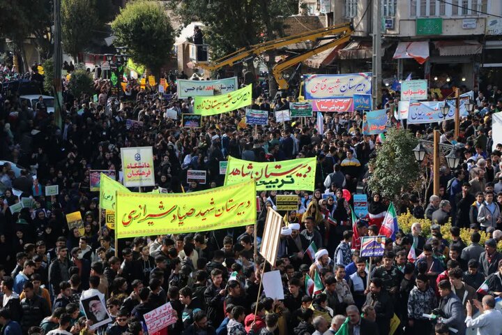 تصاویر/ راهپیمایی روز ملی مبارزه با استکبار جهانی در خوی