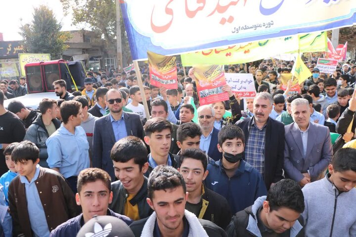 تصاویر/ راهپیمایی روز ملی مبارزه با استکبار جهانی در خوی