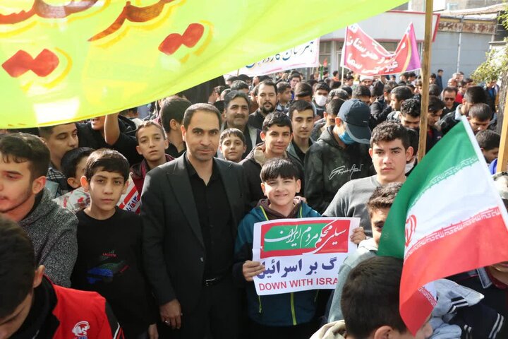 تصاویر/ راهپیمایی روز ملی مبارزه با استکبار جهانی در خوی