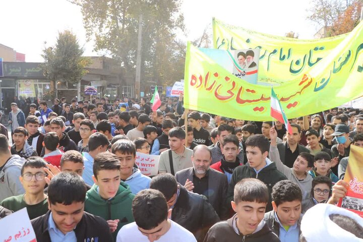 تصاویر/ راهپیمایی روز ملی مبارزه با استکبار جهانی در خوی