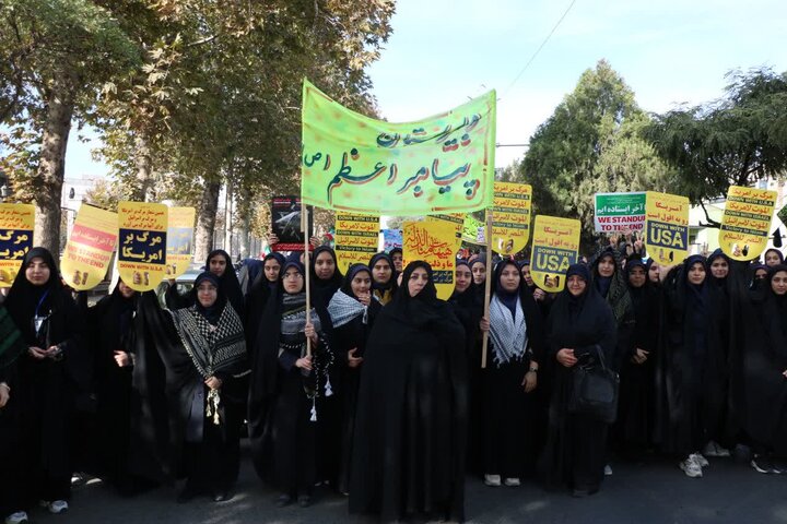 تصاویر/ راهپیمایی روز ملی مبارزه با استکبار جهانی در خوی