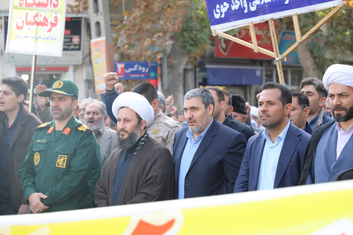 تصاویر/ راهپیمایی روز ملی مبارزه با استکبار جهانی در خوی