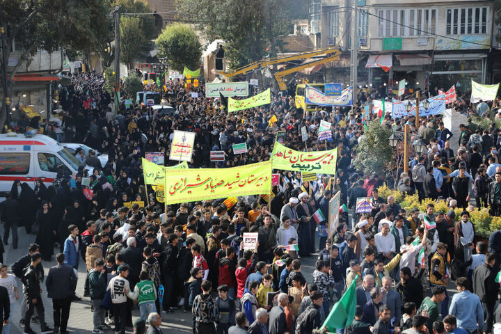 تصاویر/ راهپیمایی روز ملی مبارزه با استکبار جهانی در خوی
