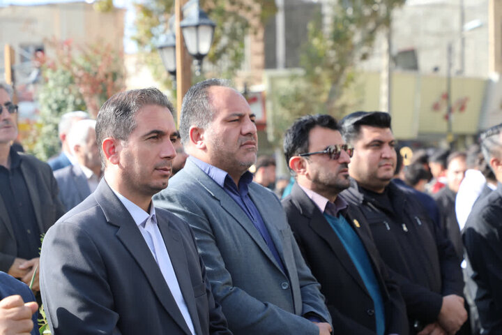 تصاویر/ راهپیمایی روز ملی مبارزه با استکبار جهانی در خوی