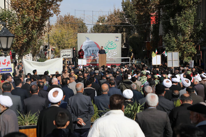 تصاویر/ راهپیمایی روز ملی مبارزه با استکبار جهانی در خوی