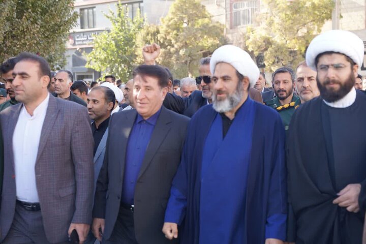 تصاویر/راهپیمایی یوم الله ۱۳ آبان در کوهدشت