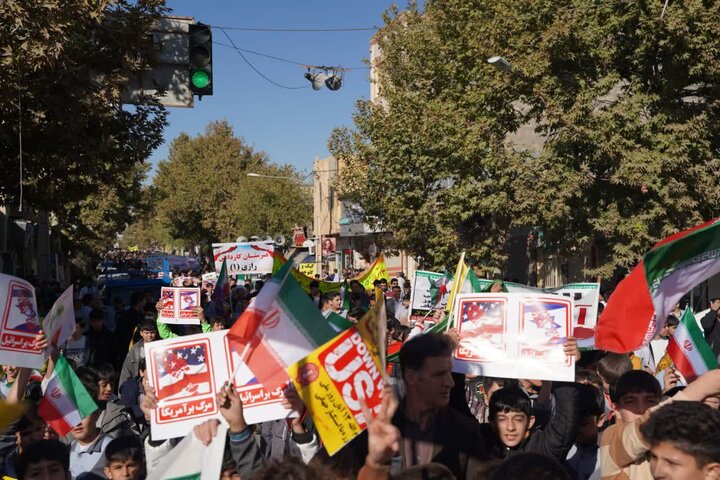 تصاویر/راهپیمایی یوم الله ۱۳ آبان در کوهدشت