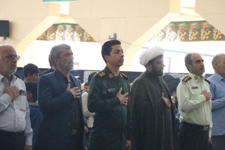 تصاویر/ راهپیمایی روز دانش آموز و بزرگداشت ۱۳ آبان در شهر اندوهجرد